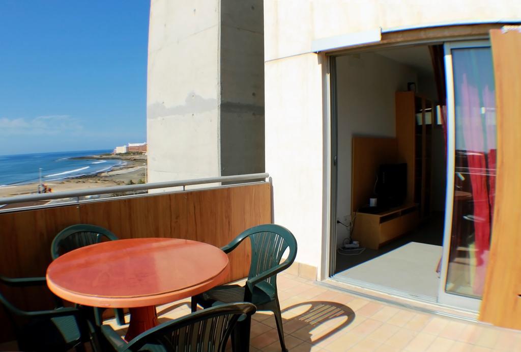 Alquilaencanarias-Medano Los Martines Beachfront A El Médano Екстериор снимка